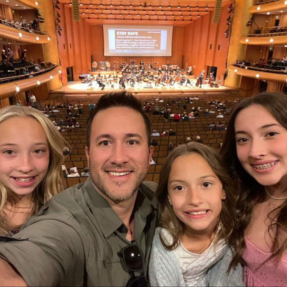 Meet your Posher, Cameron - Picture 4 of 14